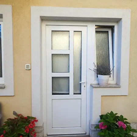Apartment Lucija