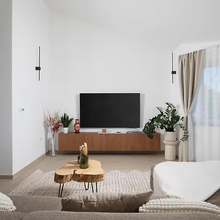 Lucija Apartment