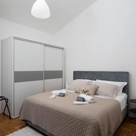Apartment Lucija *