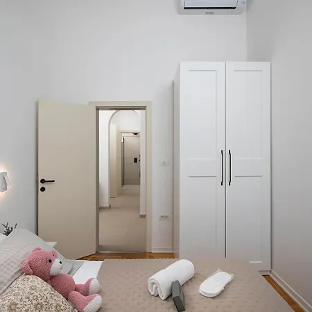 Apartment Lucija *