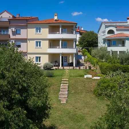 Lucija Apartment
