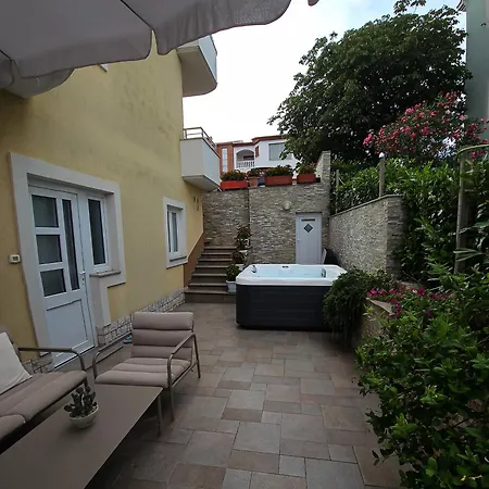 Lucija Apartment Pula
