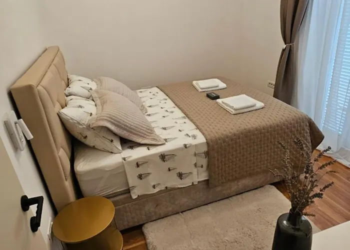Lucija Apartment *